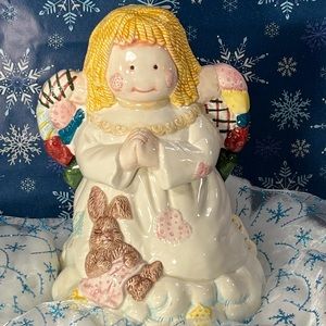 Vintage 1995 Cosmos Angel Praying Christmas Around the World Cookie Jar 10.5”